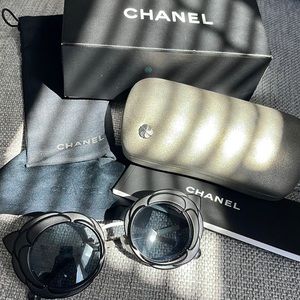 CHANEL Camellia Sunglasses